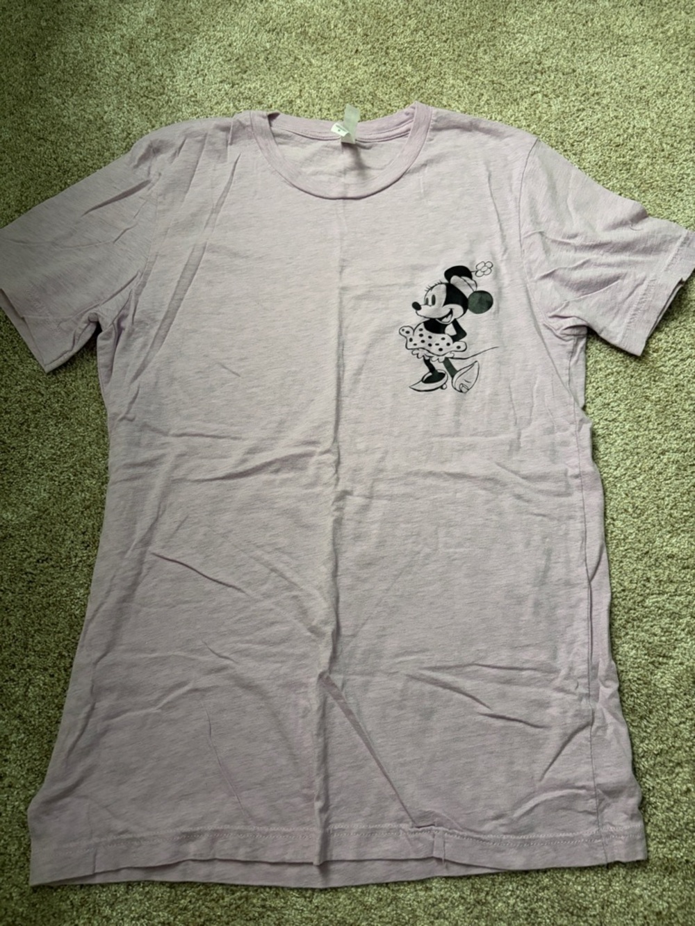 Minnie Mouse Disney T-Shirt / Purple / Size Medium